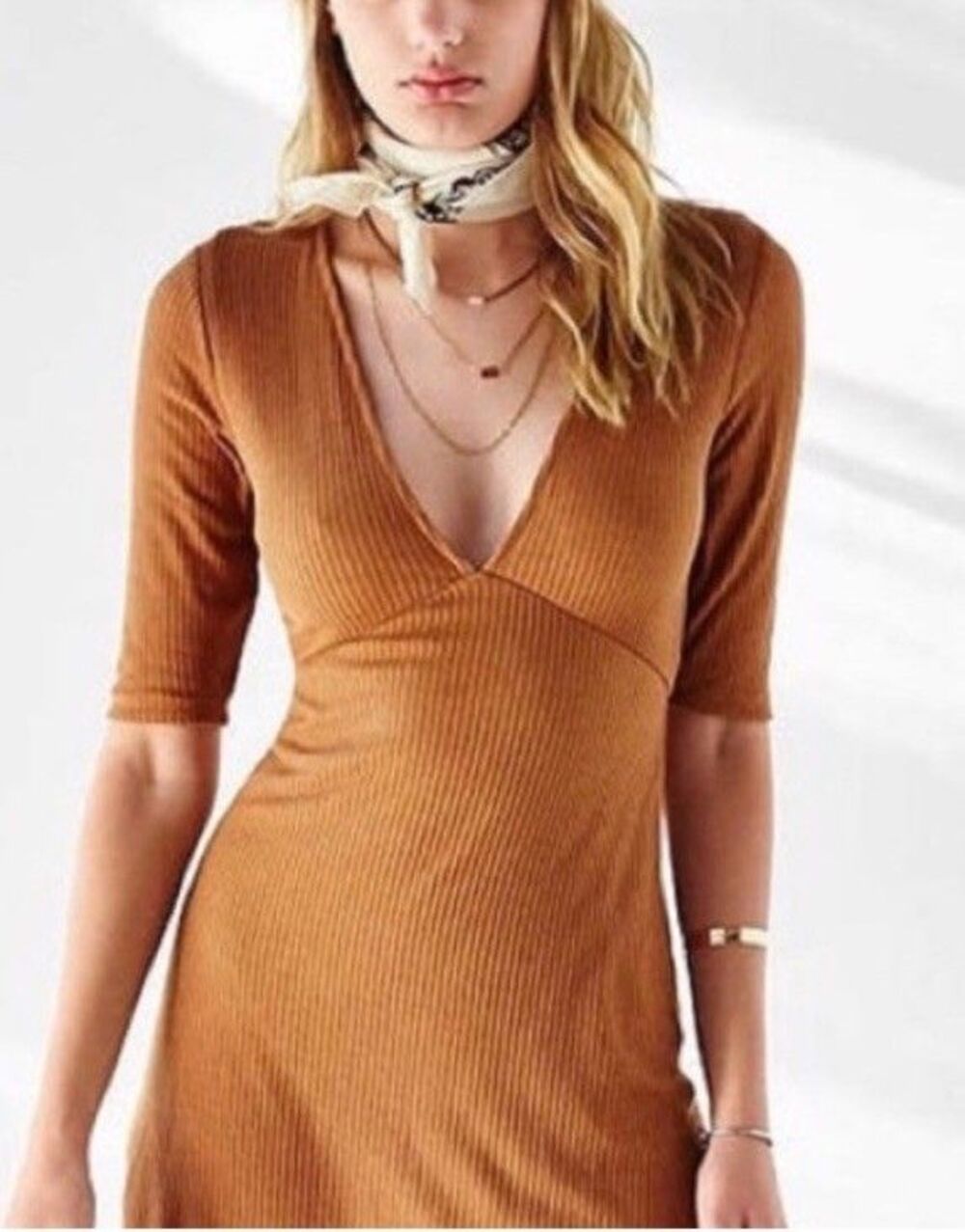 Silence & Noise Ribbed Knit V Neck Dress S Short Sleeve Empire Waist Brown Tan